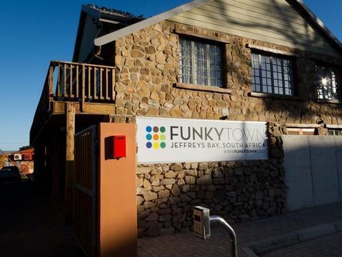 Hotel Funky Town Jeffreys Bay Exterior foto